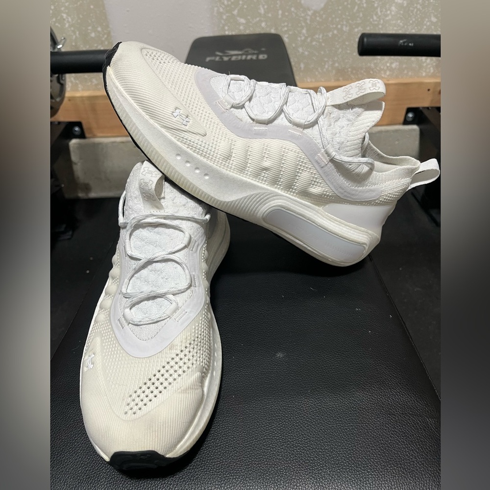 Under Armour HOVR Phantom 4